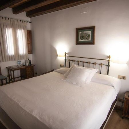 Hospedium Hotel Rural Abadia De Yuste กัวกอสเตยุสเต ภายนอก รูปภาพ