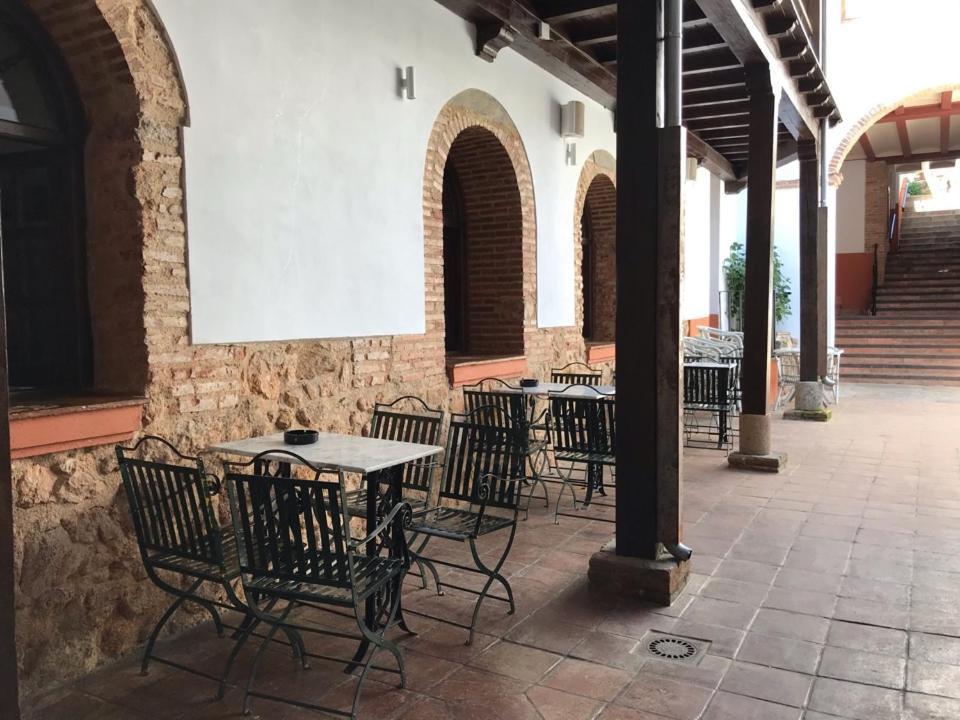 Hospedium Hotel Rural Abadia De Yuste กัวกอสเตยุสเต ภายนอก รูปภาพ