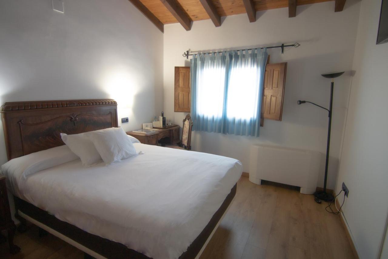 Hospedium Hotel Rural Abadia De Yuste กัวกอสเตยุสเต ภายนอก รูปภาพ
