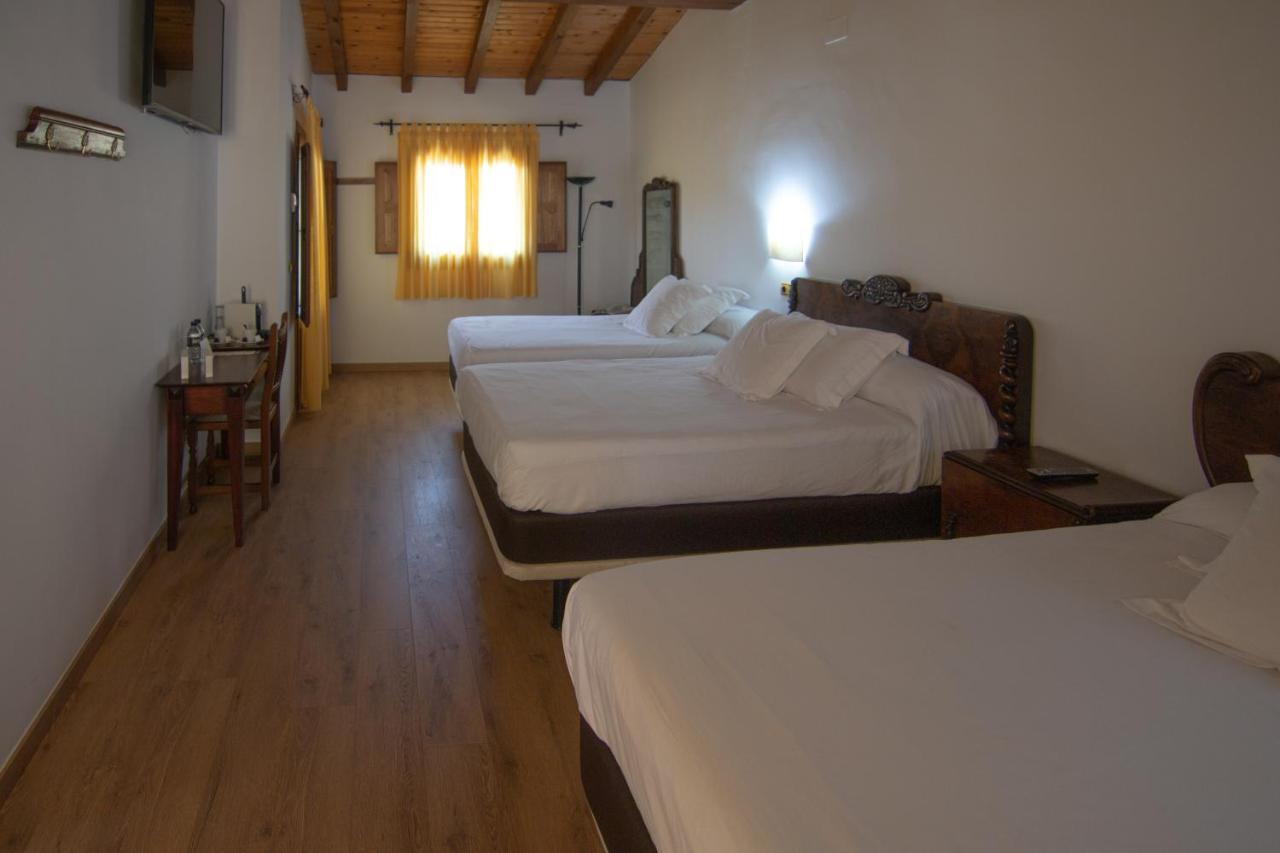 Hospedium Hotel Rural Abadia De Yuste กัวกอสเตยุสเต ภายนอก รูปภาพ
