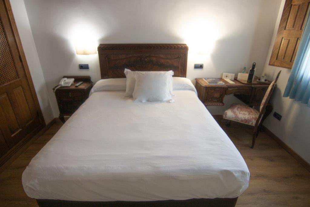 Hospedium Hotel Rural Abadia De Yuste กัวกอสเตยุสเต ภายนอก รูปภาพ